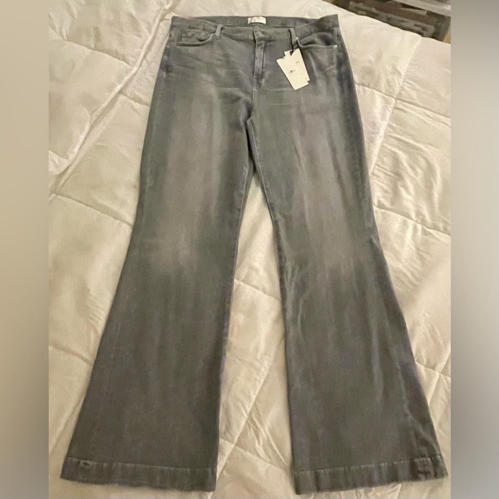 7 for all mankind LEFT HAND DOJO IN BERGAMOT GREY
Size 33